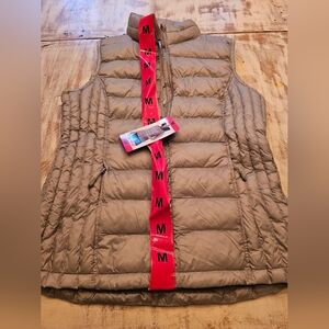 NWT 32 Heat Vest size M